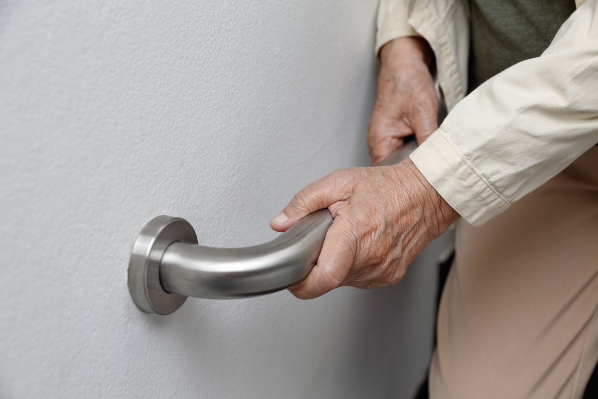 Buy Grab Bars Online for Ensured Safety